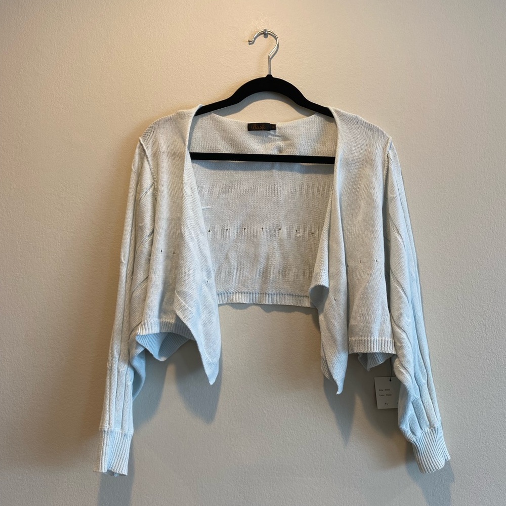 *FINAL SALE MAKE OFFER* 
NWT BASK LINEN COTTON BABY BLUE CROPPED CARDIGAN